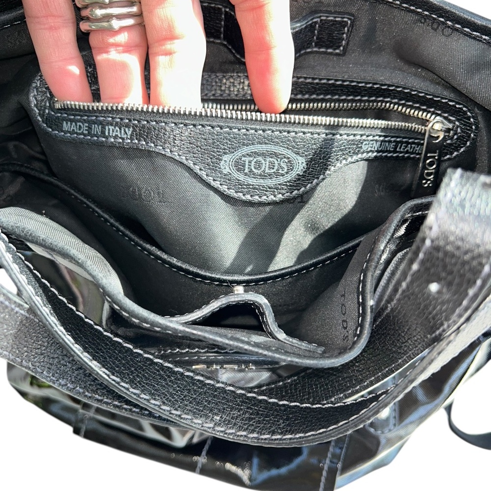 Tods authentic Pasmy Bauleto black genuine leather trim shoulder bag purse ITALY - Picture 3 of 10